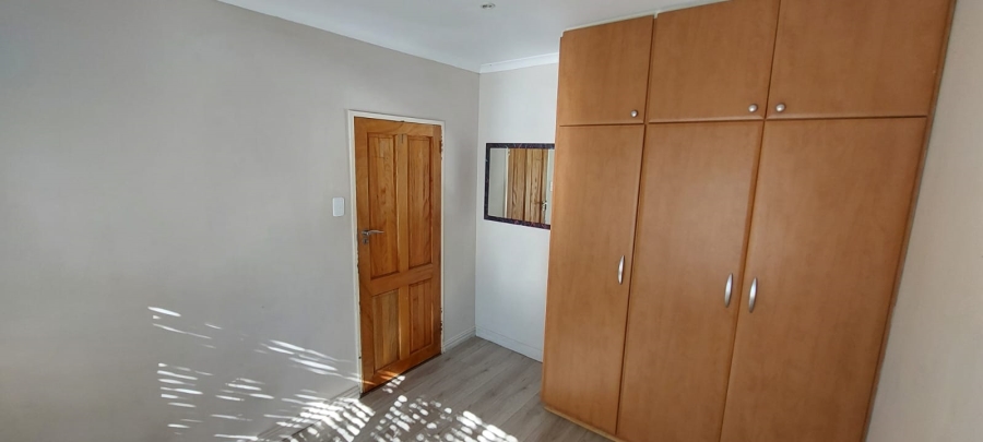 5 Bedroom Property for Sale in Ferreira Town Eastern Cape